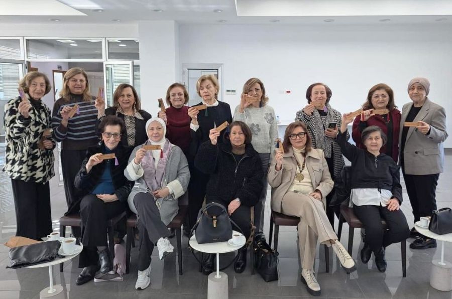 نادي القراءة في جمعية المواساة يفتح نوافذ “صيف سويسري” على جراح المنفى مع السيدة رقية البزري