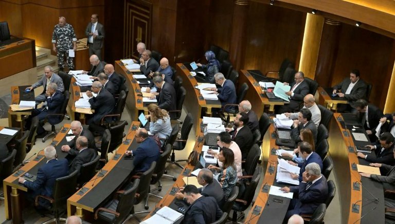 "المناطق التجريبية" تسابق زيارة عون إلى واشنطن… سجال "واطي" في مجلس النواب لا يعطّل القوانين