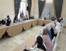 الحريري تشاورت ولجان الأهل في صيدا والجوار حول العودة للدراسة.. توصية باعتماد التعلّم عن بعد