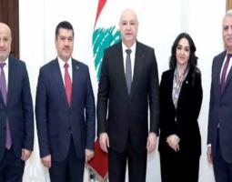 لبنان يحيي الأعياد بمشهدين شديدي التناقض...