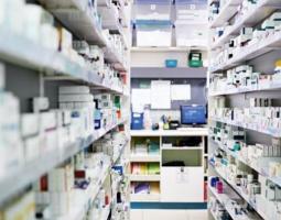 نقابتا مستوردي الأدوية والصيادلة: المخزون متوافر