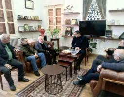 جزين تحتضن النازحين… إدارة منظمة للأزمة يقودها عازار والبلدية ومجلس الجنوب في صدارة الداعمين