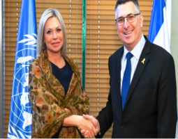 بلاسخارت تنزع القناع وتحرض على بيئة المقاومة: تدمير البنى المالية والاجتماعية كما نزع السلاح