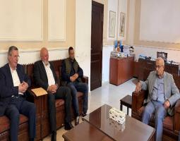 اسامة سعد يلتقي إبراهيم عازار ووفد جزيني : تاكيد على تعزيز التنسيق بين صيدا وجزين لرعاية النازحين