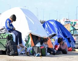 لبنان عاجز عن مواجهة أزمة النزوح المتفاقمة.. 90 مليون دولار من المساعدات الدولية مقارنة بـ700 في الحرب الماضية