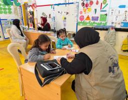 العيادة النقالة ل"مؤسسة معروف سعد".. رسالة انسانية تخفّف الألم وتمنح الأمل للنازحين