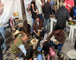 "نكهة الضيعة" في مدينة صيدا , عشاء قروي للنازحين ينعش الذاكرة بمشاركة اسامة سعد