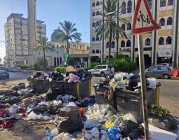 صيدا تغرق بالنفايات