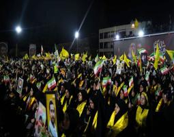 حشود شعبية في "التجمع الجماهيري" الذي نظّمه "حزب الله" في الغازية وفاءً للإمام الشهيد السيد الخامنئي