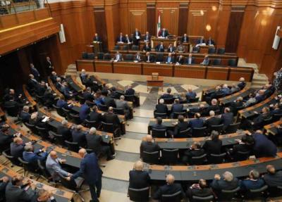 الوقت يضيق رئاسياً... التوافق الداخلي مستحيل... والرهان على