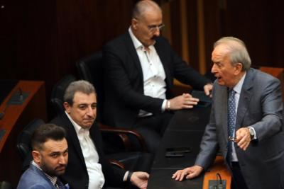 انتظار لجنبلاط وانقسام التيار مستمر ومعركة على النواب السنة ..جلسة 14 حزيران: الفراغ يتمدد