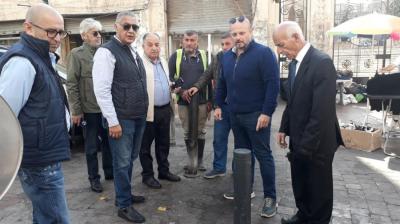 إزالة العوارض الحديدية من الوسط التجاري لصيدا وفتح