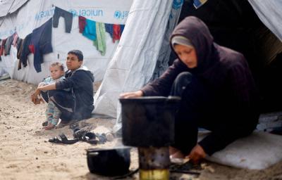 أسئلة حائرة حول خطة بايدن لإقامة رصيف بحري لنقل مساعدات إلى غزة