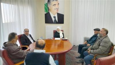 وفد من 