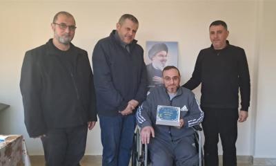 وفد من