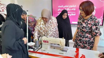 'أهلنا' سلّمت ماكينات خياطة لـ 15 سيدة من العائلات المشمولة برعايتها