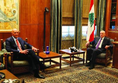 موقف بري الرافض لدخول الحرب قوبل باهتمام دولي ولبناني ويُلزم «حزب الله»