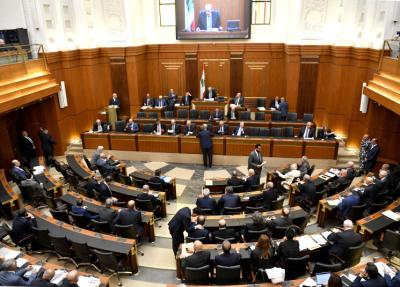 مصرف لبنان يحظر «القرض الحسن» وبـرّاك: إنجاز مهم... جلسة المناقشة: «نكوزات» للحكومة وتكرار التناقضات