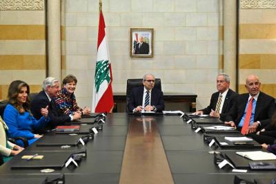 لقاءات الوفد الأميركي في بيروت تكرس منهج «خطوة مقابل خطوة»