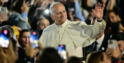 شدّد على دور الكنيسة ورسالتها في دعم التعليم والالتفات إلى المحتاجين: اليوم الثاني للبابا في لبنان روحاني وشعبي بامتياز