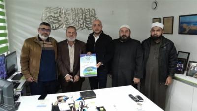 الصيدلي عمر مرجان يلتقي وفد