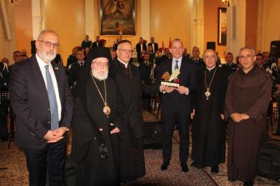 بحضور قائد الجيش.. أمسية ميلادية لـ'كاريتاس' في صيدا أحيتها أوركسترا الجيش وجوقة 'ليفانوس'