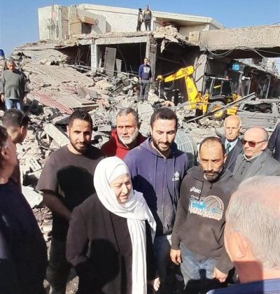 الحريري تفقدت أضرار الغارة في المدينة الصناعية : انه استهدافاً لإرادة الحياة التي تشكل القطاعات الاقتصادية الصناعية والتجارية أحد اهم وجوهها .