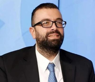 احمد الحريري يتقدم باحر التهاني من رئيس