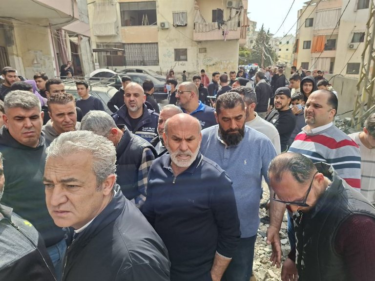 رؤساء بلديات صيدا وحارة صيدا والمية ومية تفقدوا موقع الغارة في "منطقة الفوار"