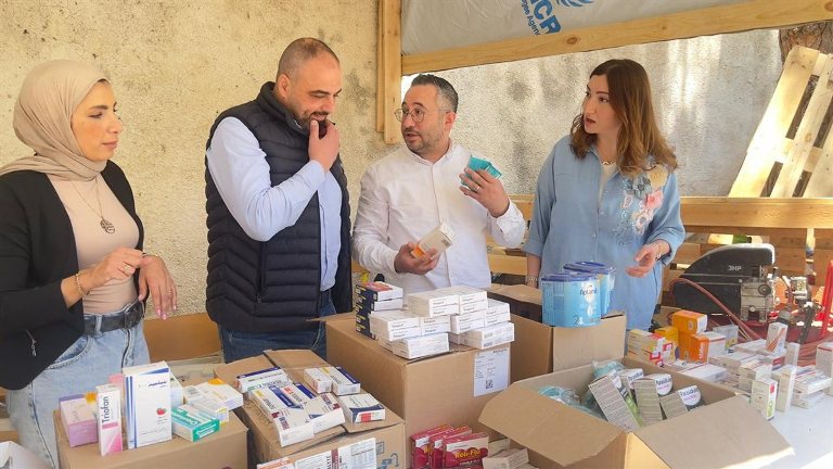 تقديم دفعة من المستلزمات الدوائية لمركز دار اليتيم العربي في صيدا